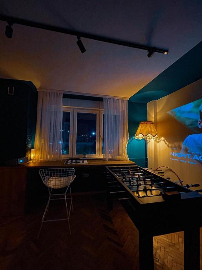 Appartement Prishtina In & Out à Pristina Extérieur photo