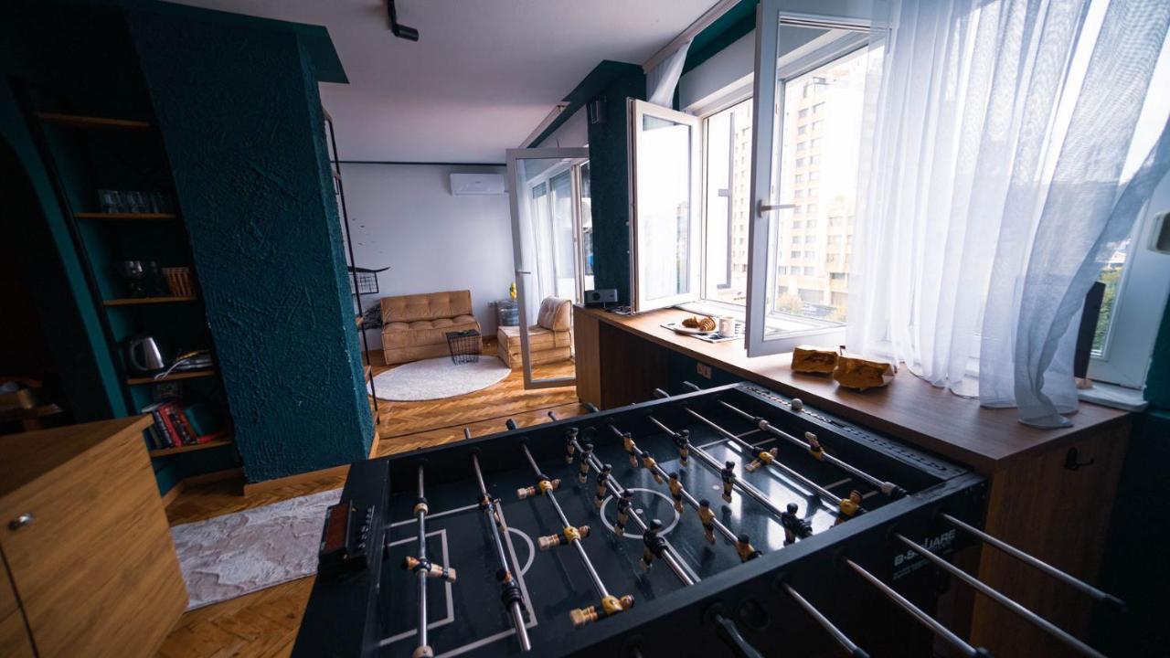 Appartement Prishtina In & Out à Pristina Extérieur photo